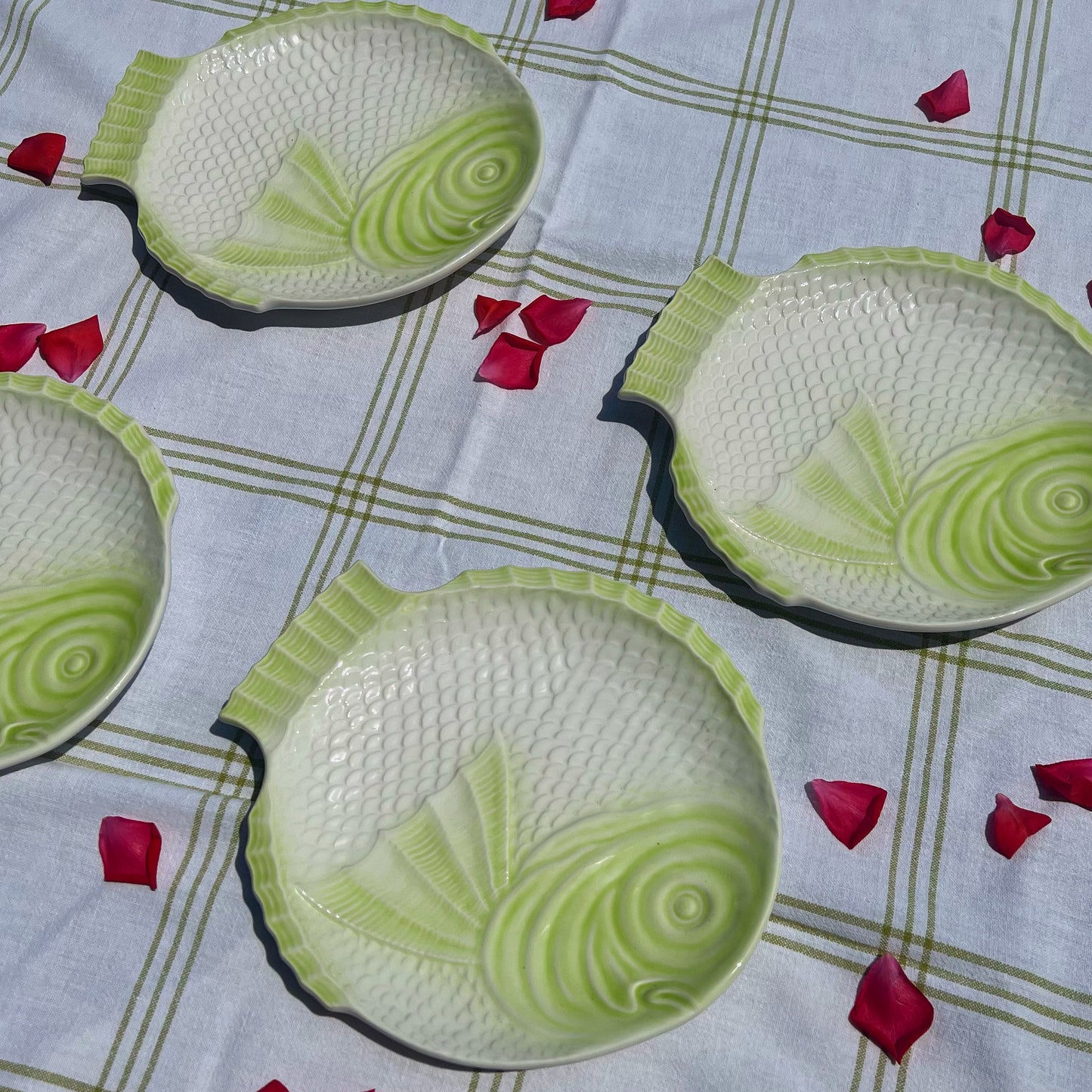 Fish dinner plates x4