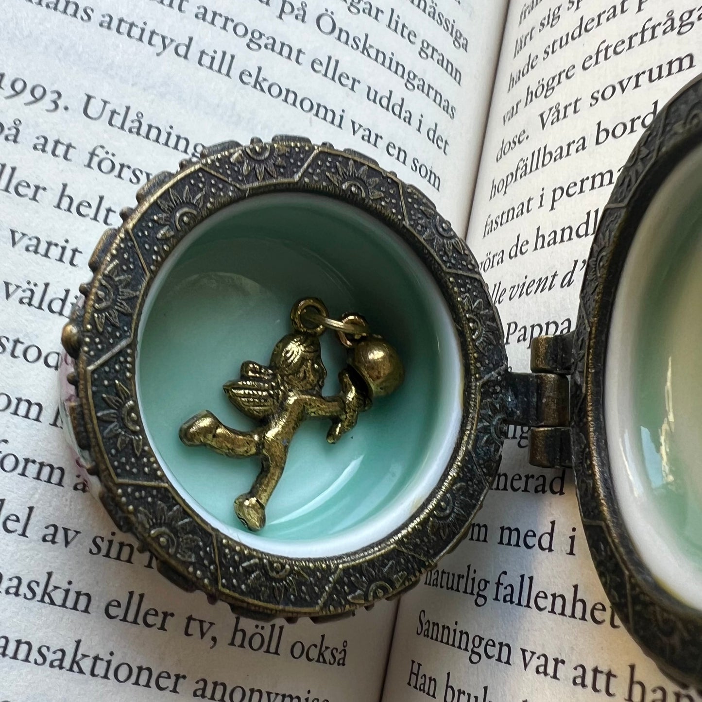 Angel necklace pendant