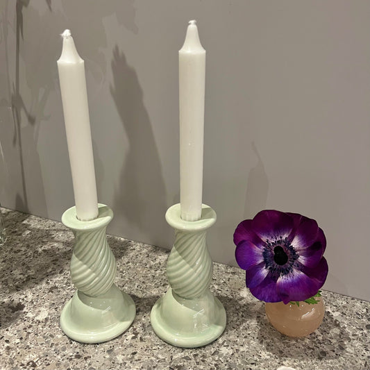 Swirl candle holders